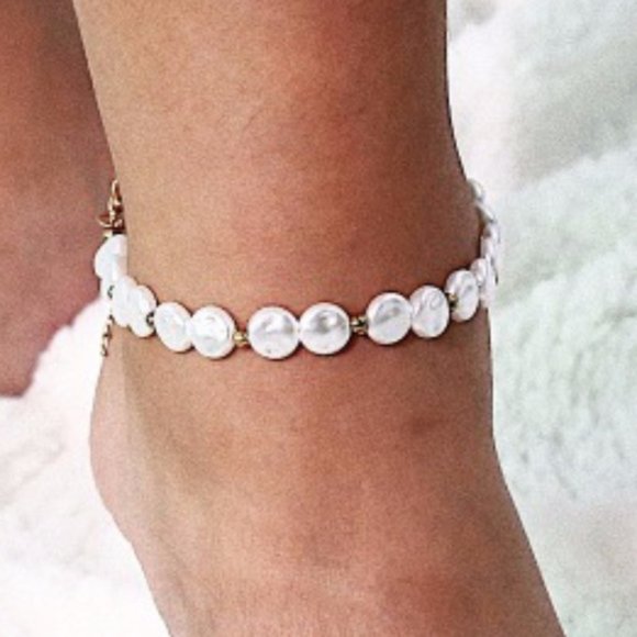 Jewelry - White pearl ankle bracelet